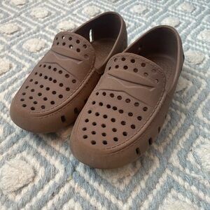 Floafers Boys’ Size 10